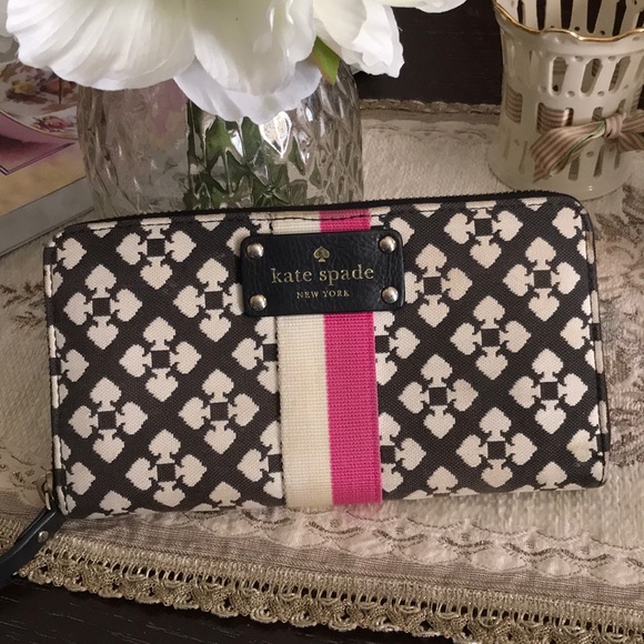 kate spade Handbags - KATE SPADE ♠️ “NEDA” ZIP AROUND WALLET